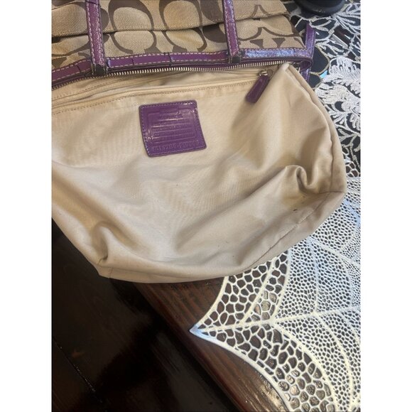 Project Bag-Coach Signature Stripe Tote Plum And Tan Bag #19046 - Picture 14 of 16